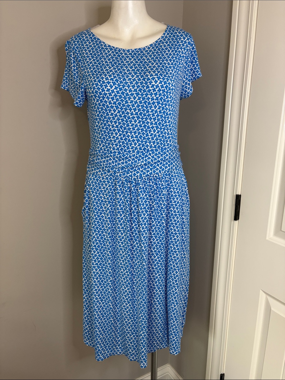 Boden Amelie Brilliant Blue Daisy Bud Print Short Sleeve Dress Knee Length Sz 6 - Picture 5 of 15